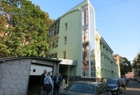 Отдельно стоящее здание на Колпинской ул.