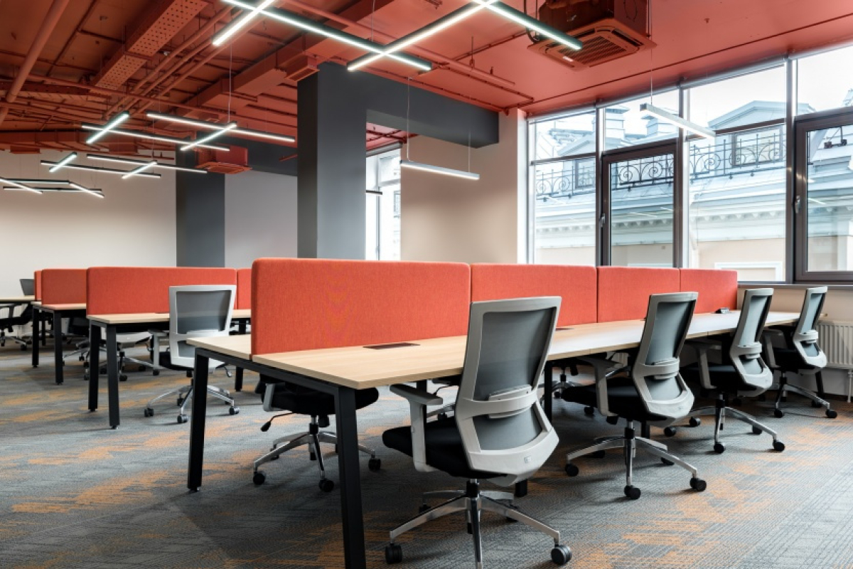 CASE Владимирская