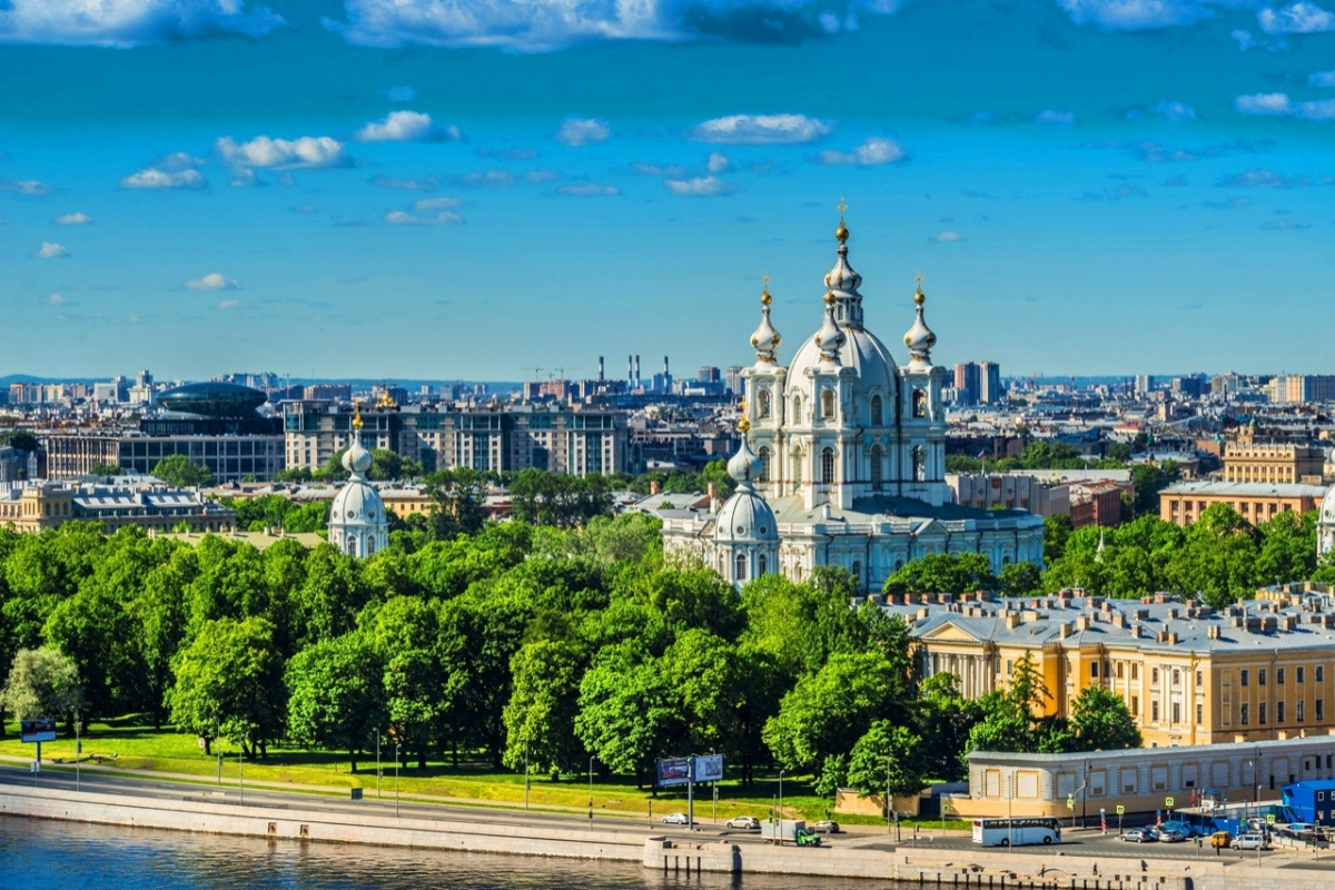 в элитном доме Платинум на набережной