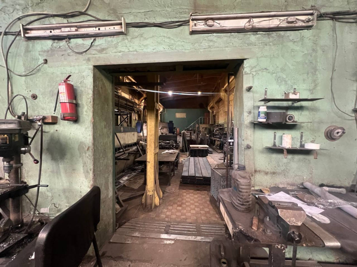 на Чугунной улице