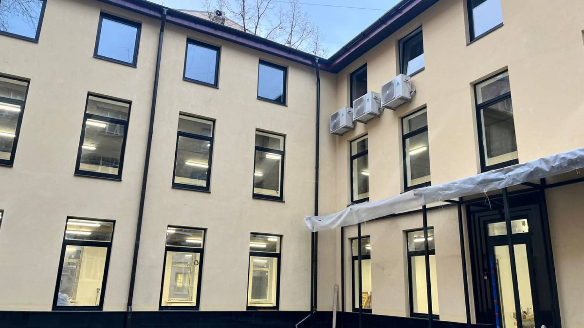 на Тележной, 8-10