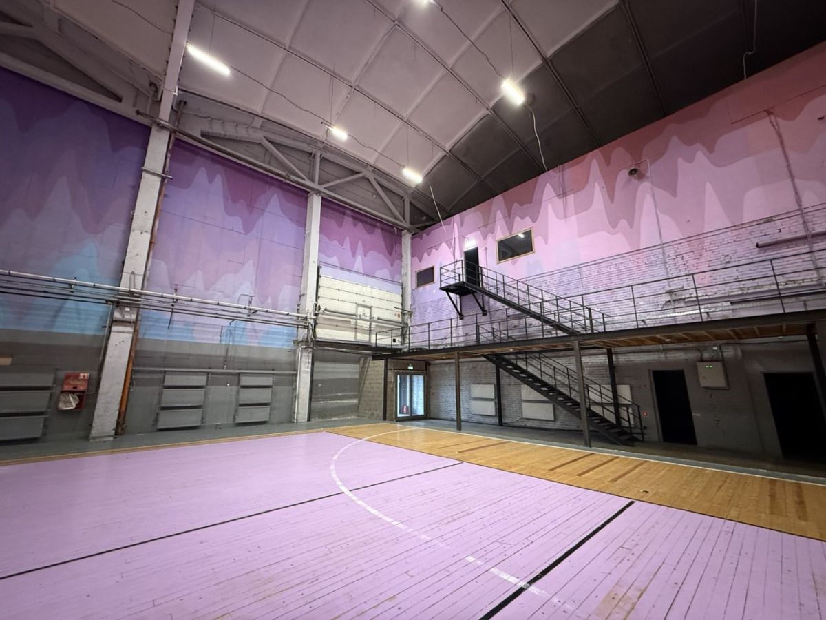 Шоссе Революции, 84