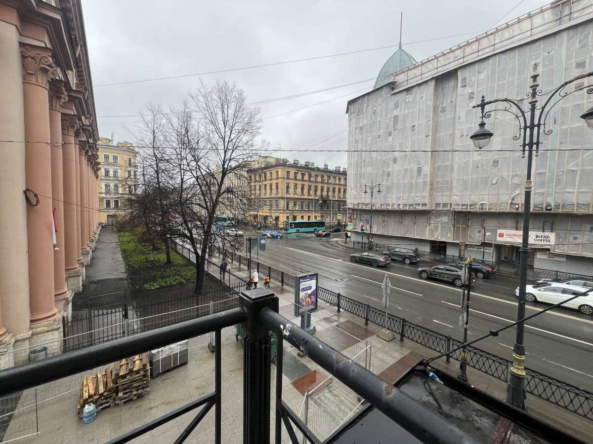 Кирочная 28