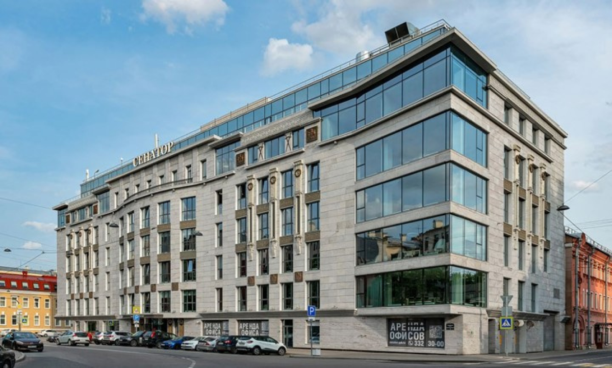 CASE Петроградская