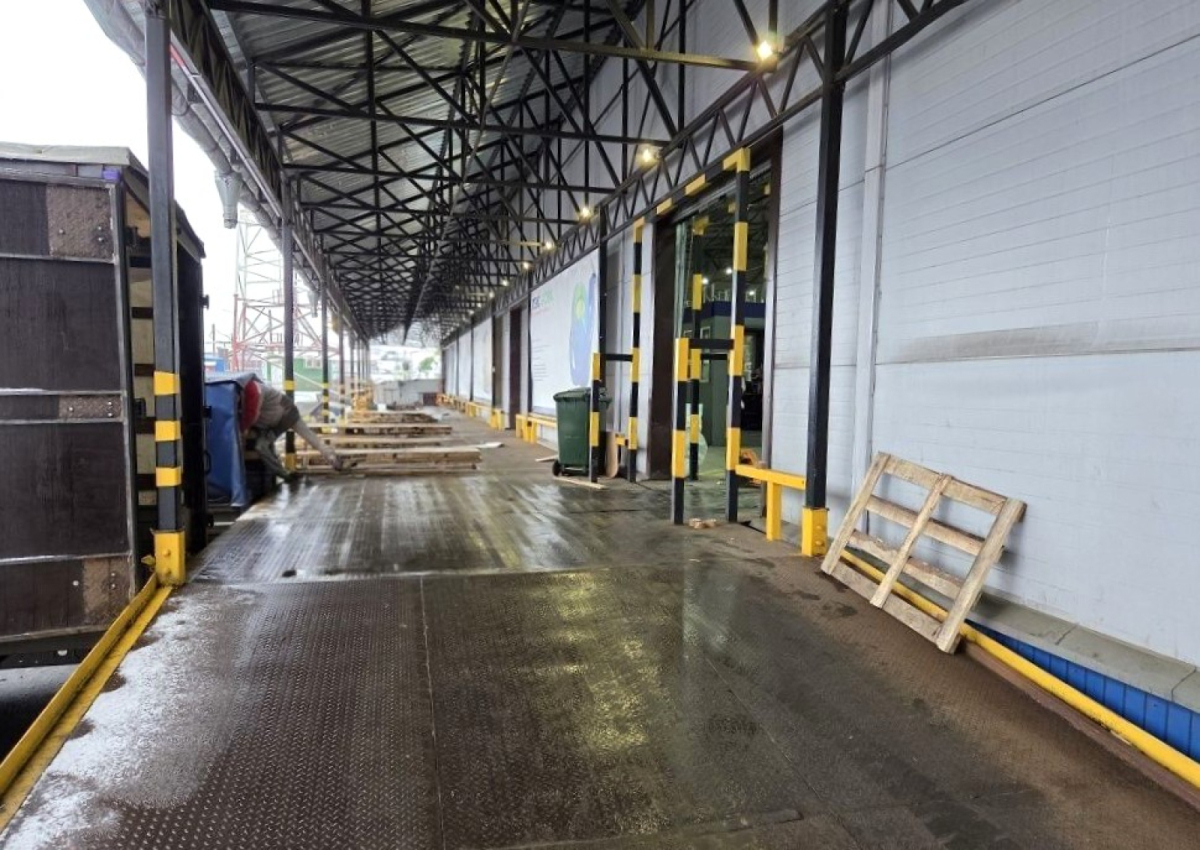 на 1-м Бадаевском проезде