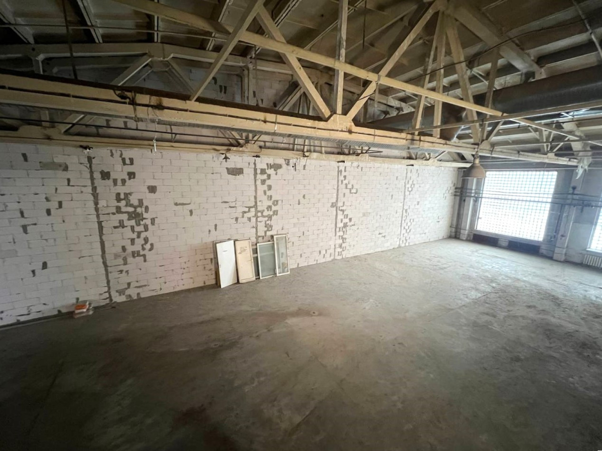 на Нефтяной дороге, 3