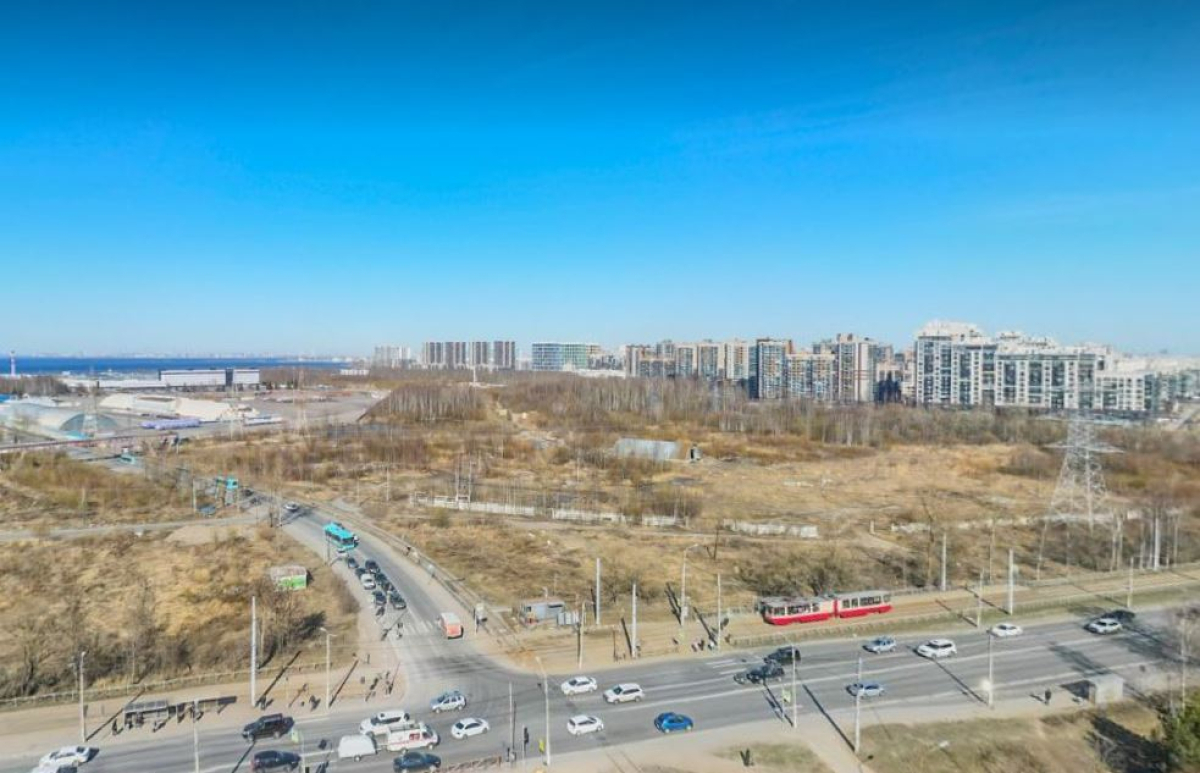 на Петергофском