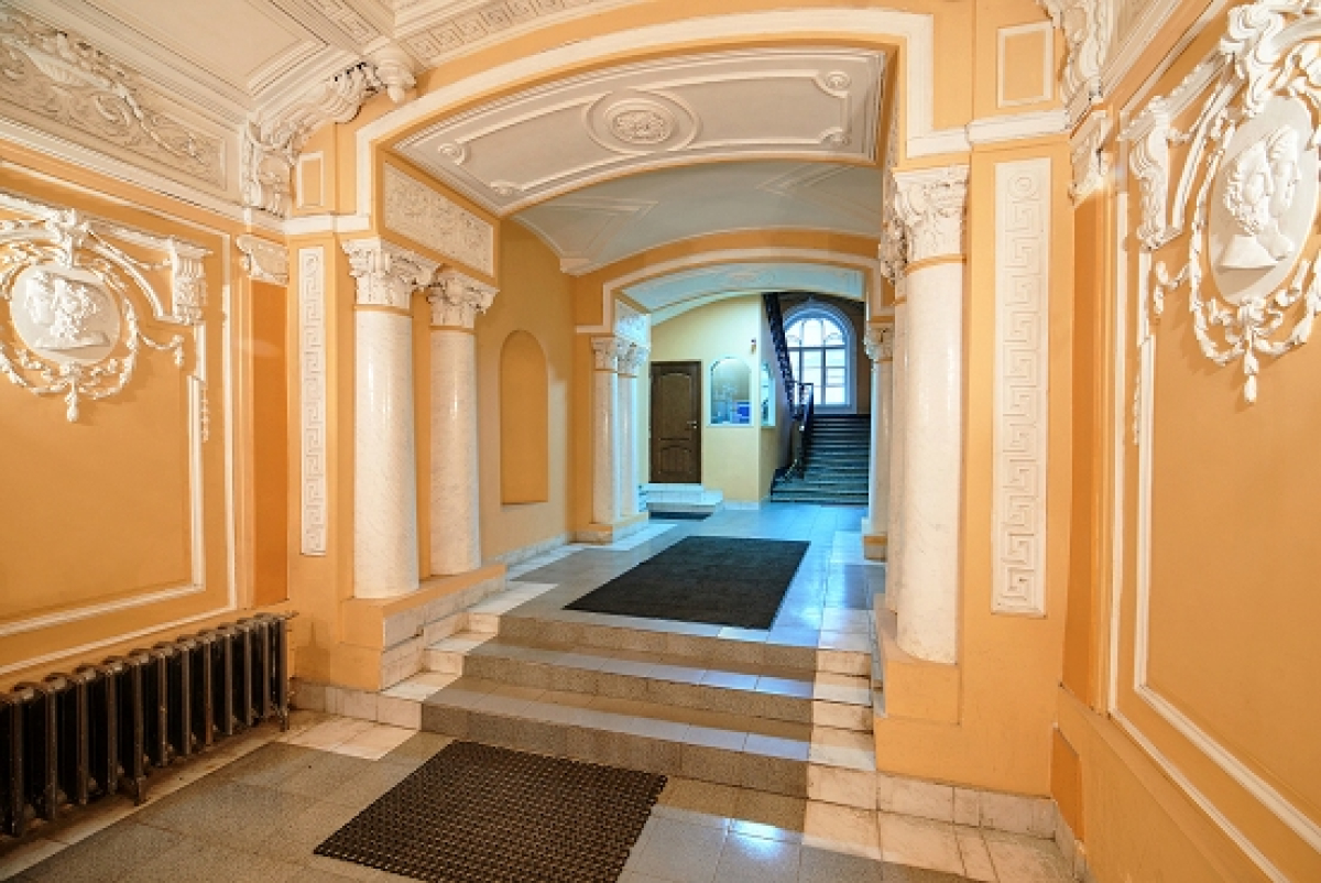 Невский 100