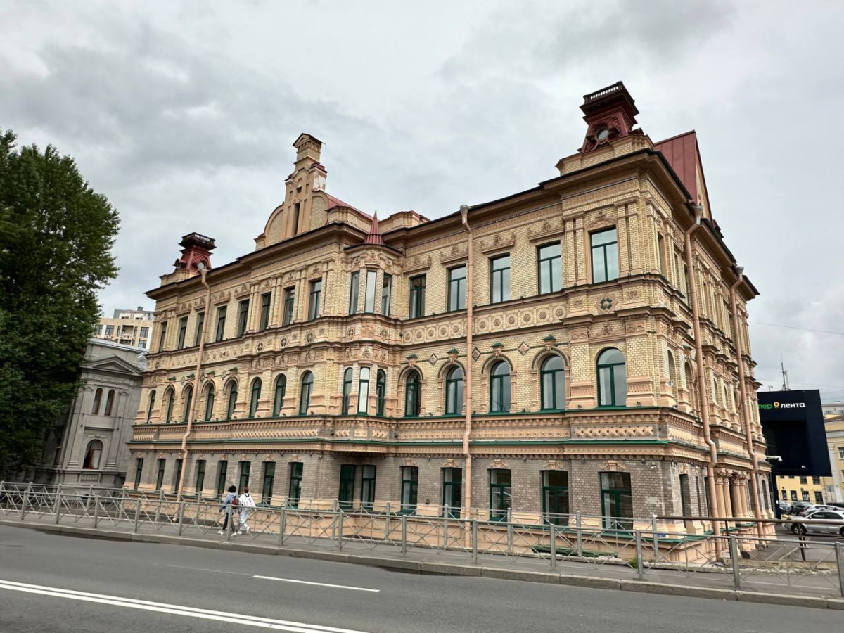 на Б. Зеленина