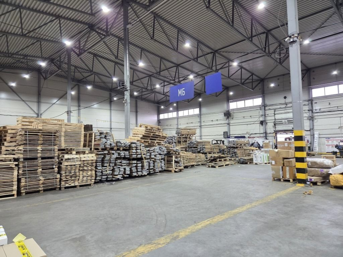 на 1-м Бадаевском проезде