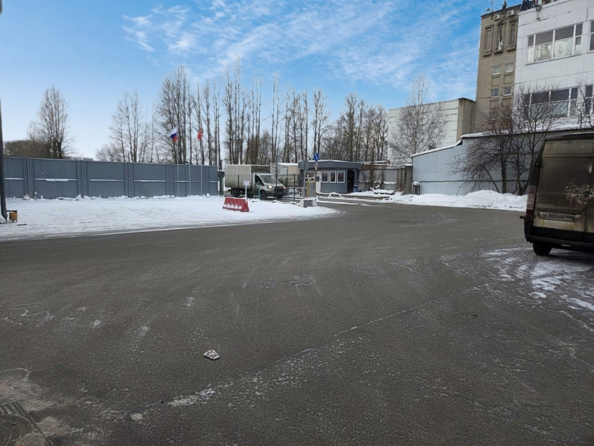 на Якорной, 17