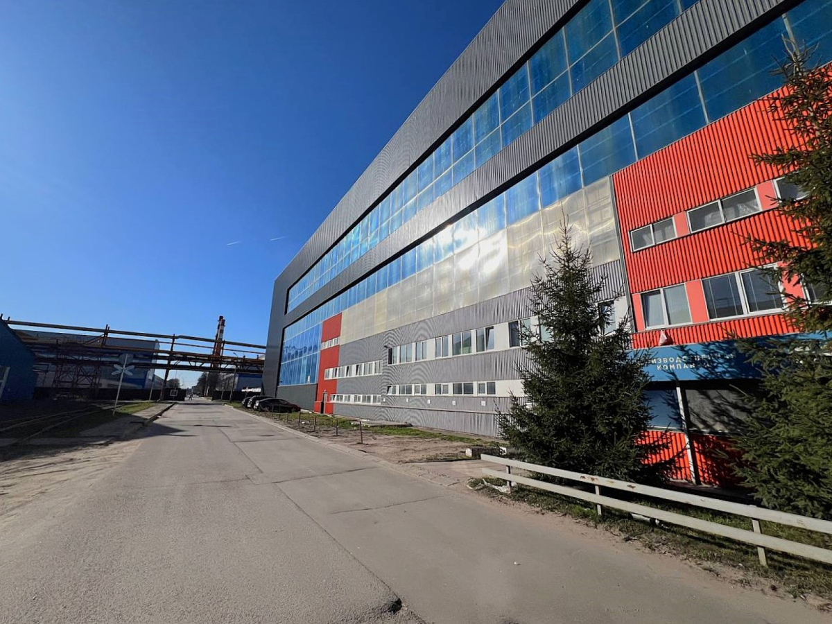 на территории Ижорские заводы