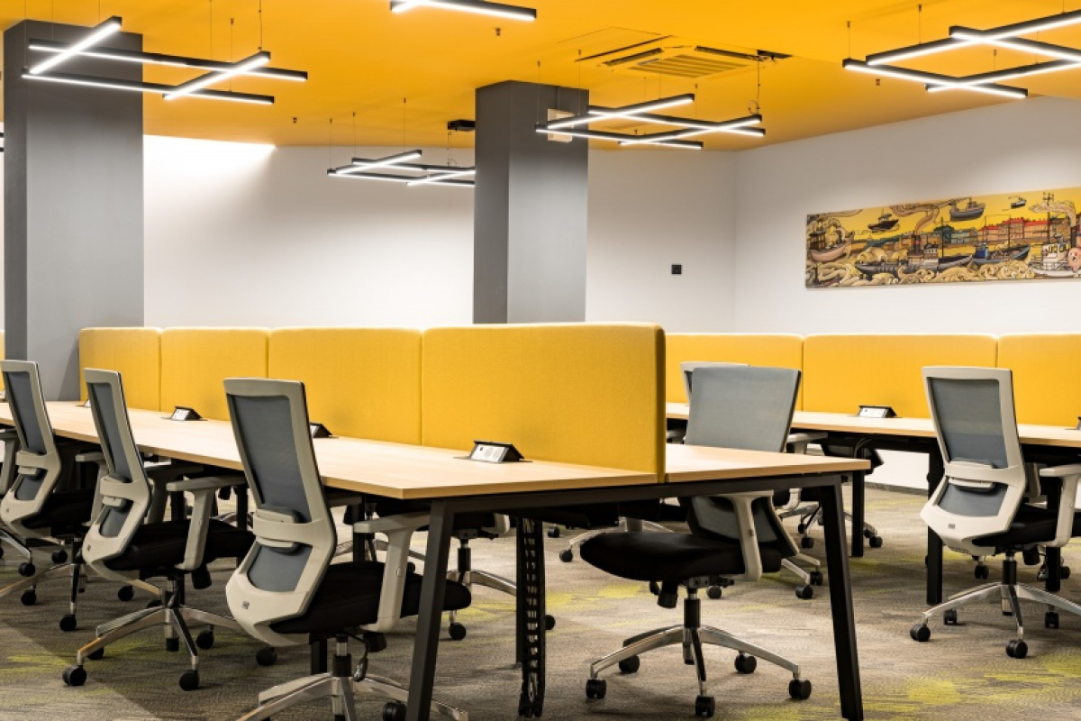 CASE Владимирская