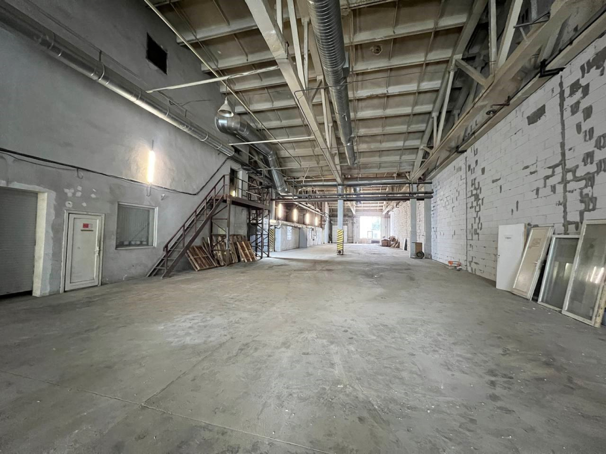 на Нефтяной дороге, 3