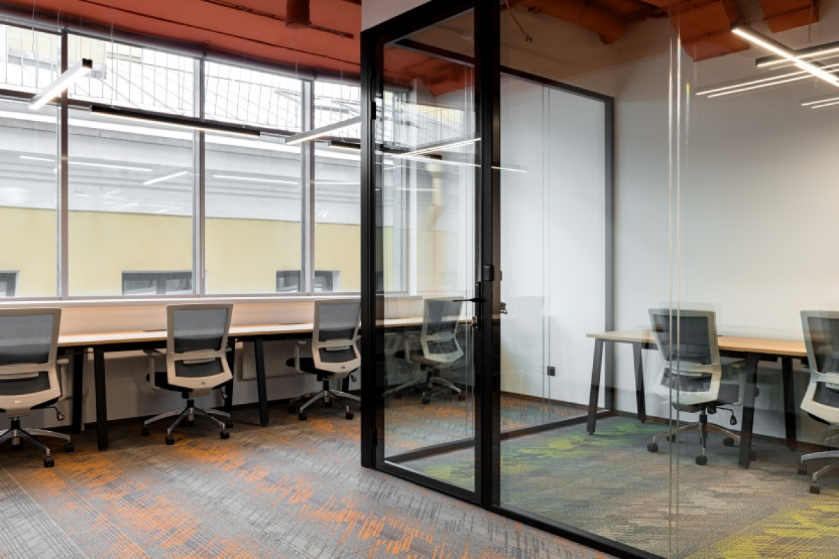 CASE Владимирская