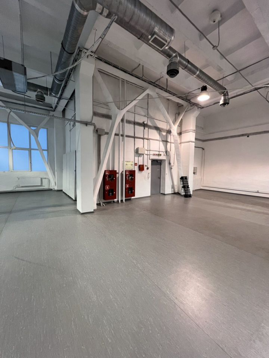 На Цветочной, 18