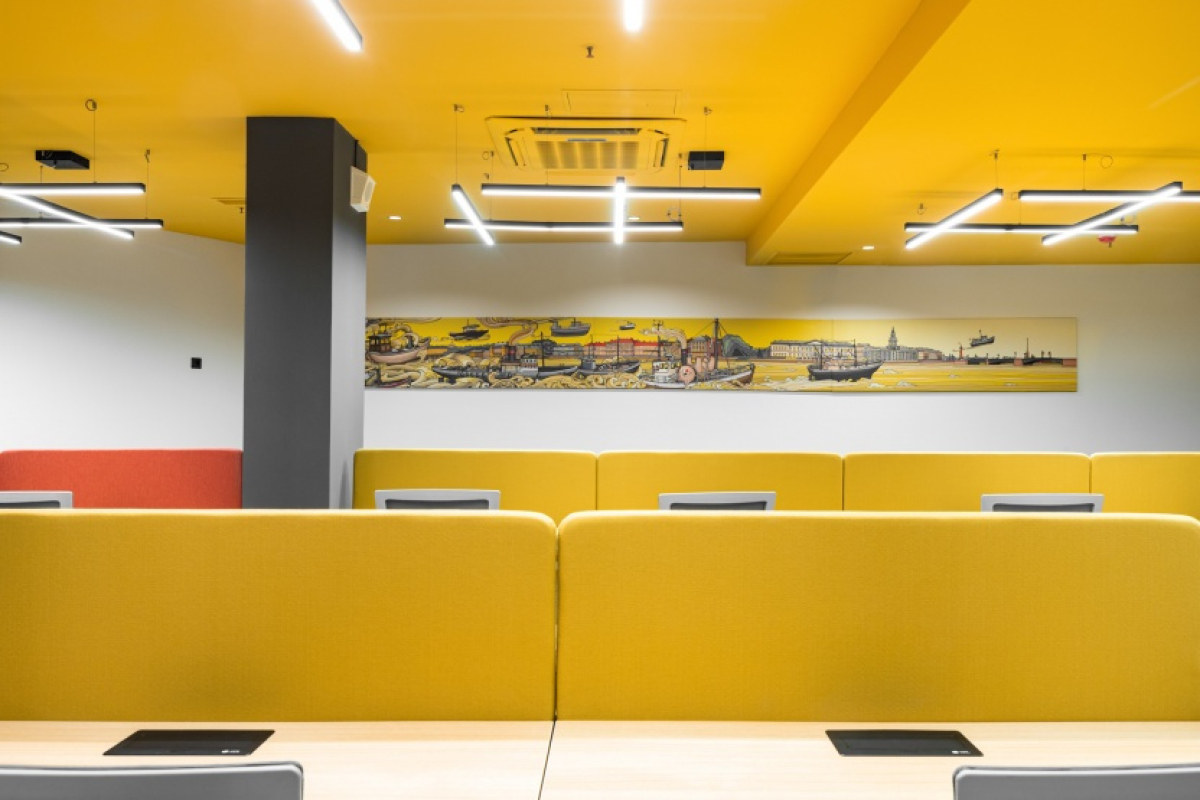 CASE Владимирская