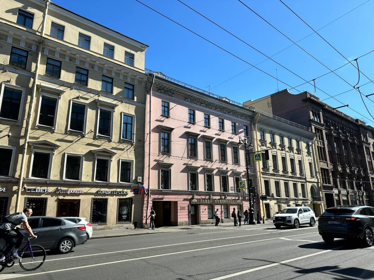 НЕВСКИЙ, 8