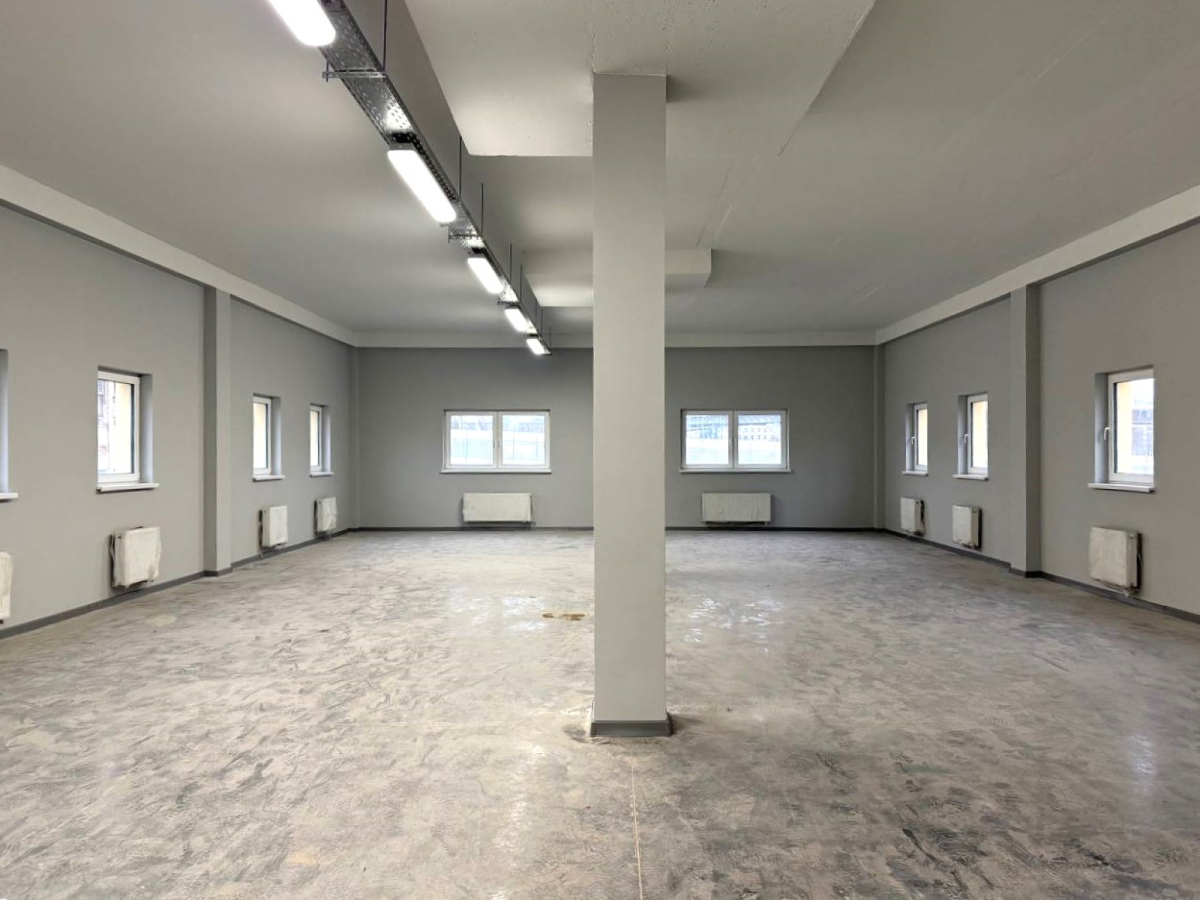 на Уральской, 13