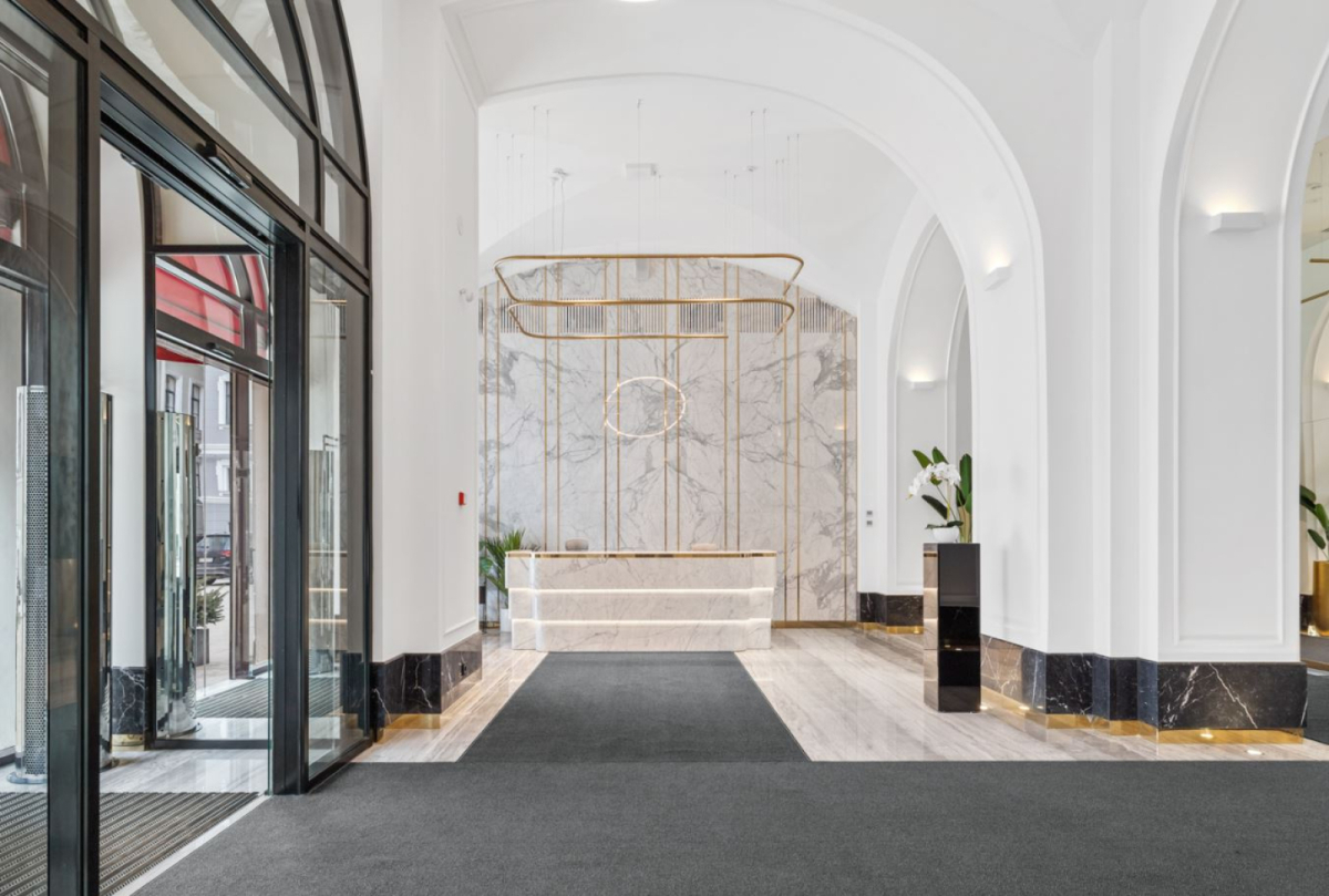 на Миллионной 6