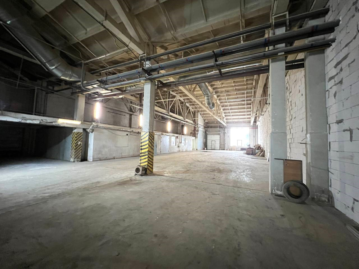 на Нефтяной дороге, 3