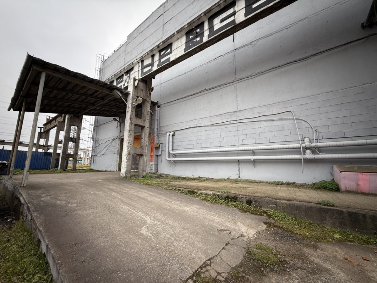 Шоссе Революции, 84