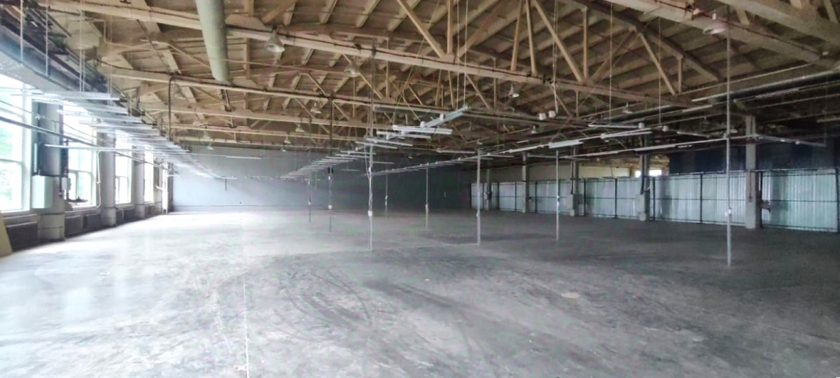 на Нефтяной дороге, 3