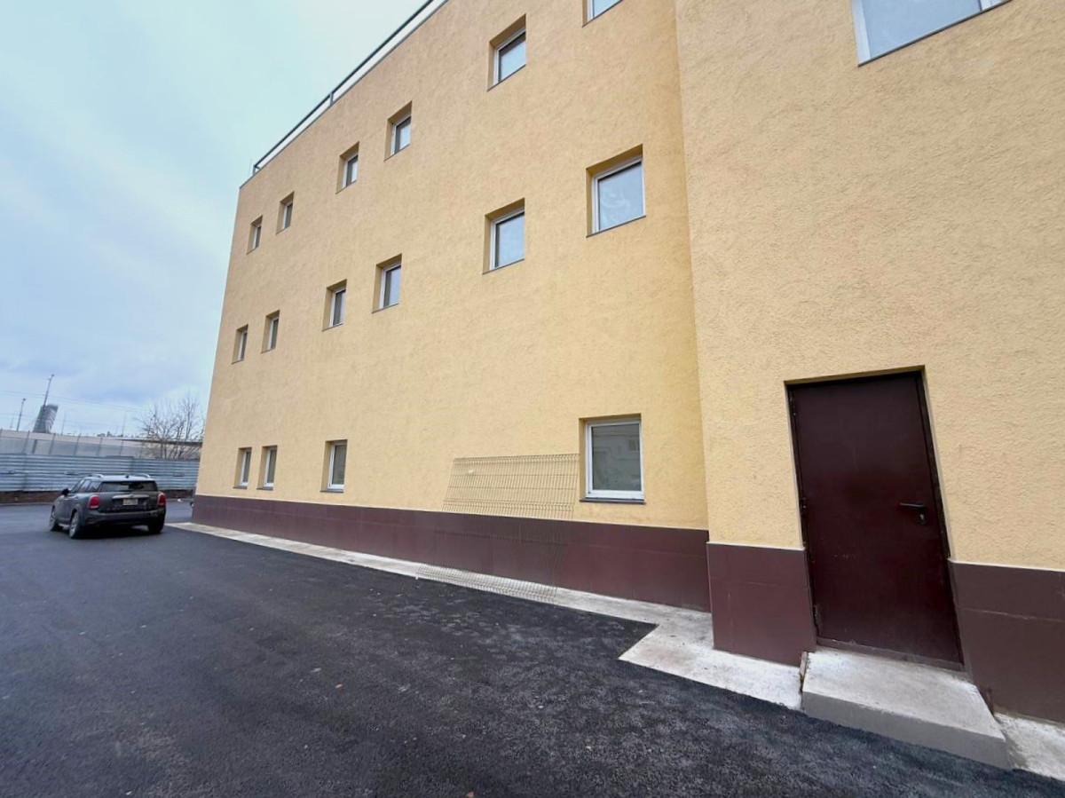 на Уральской, 13