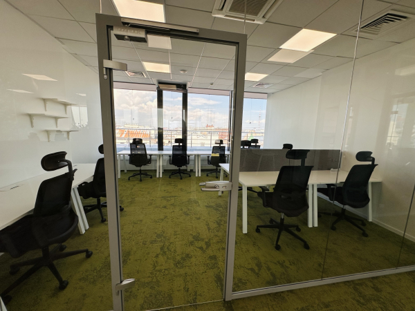 CASE Петроградская