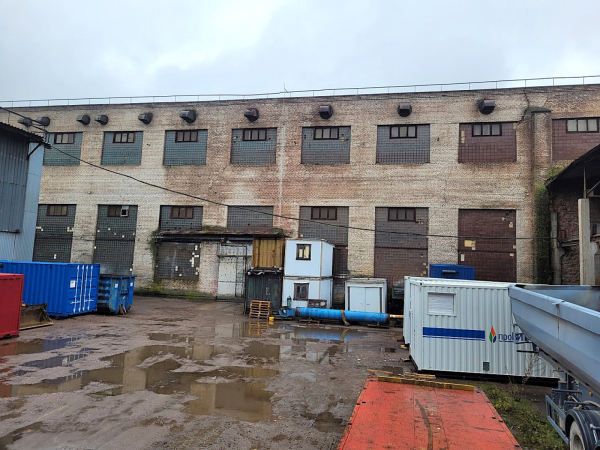 в поселке Стрельна