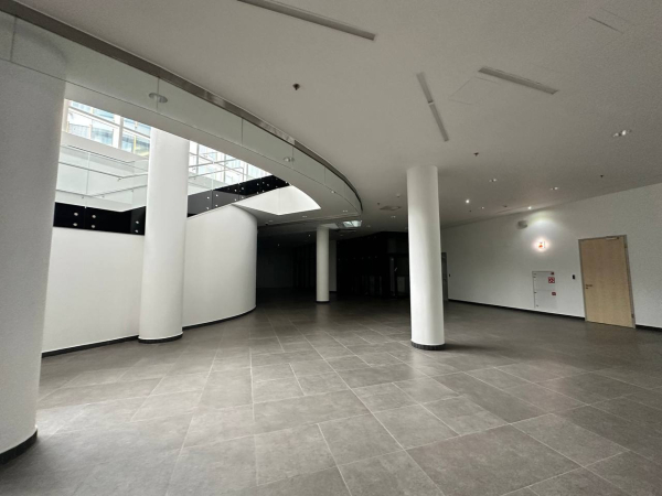 Авиор Тауэр