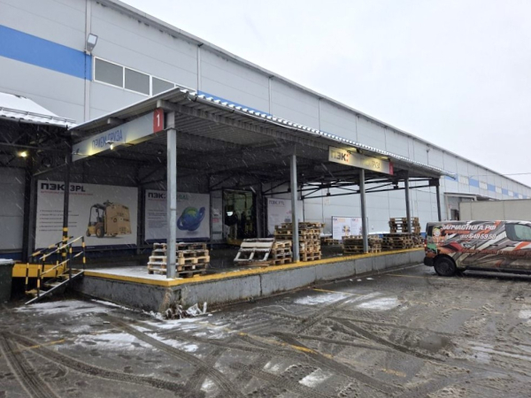 на 1-м Бадаевском проезде