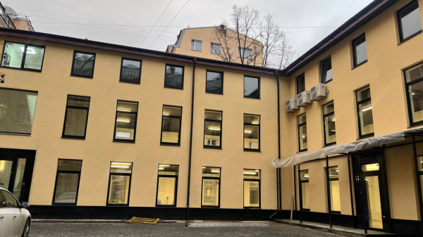 на Тележной, 8-10