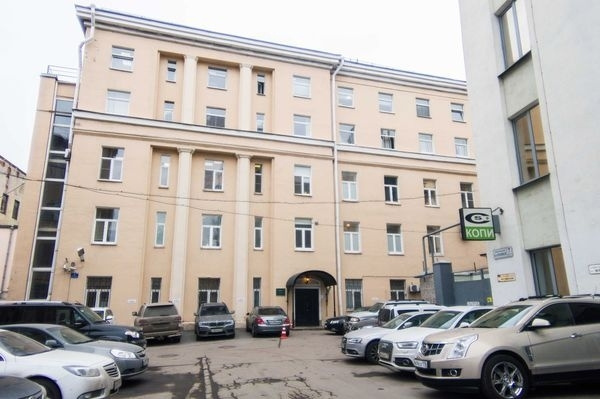 на наб. реки Карповки, 5
