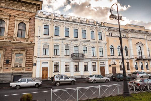 На Английской наб.