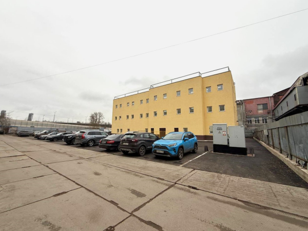 на Уральской, 13