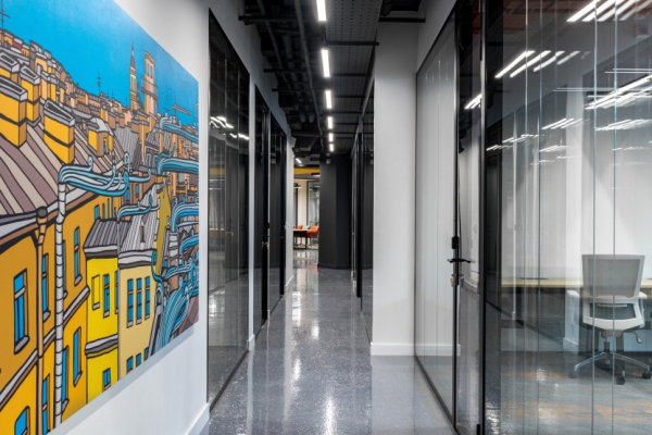 CASE Владимирская