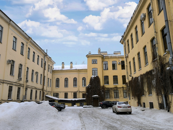 на улице Александра Невского