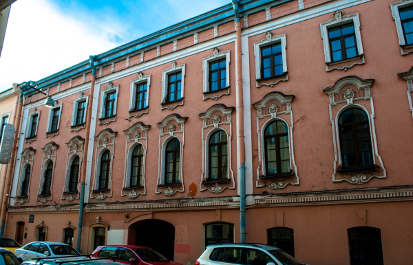 на Пирогова, 3
