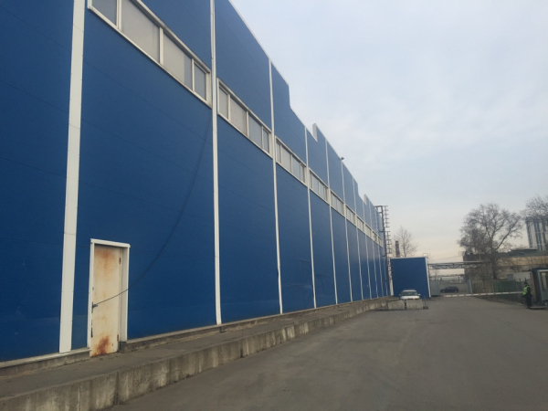 на ул. Салова