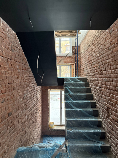 на Металлистов