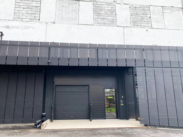 на Пискаревском проспекте