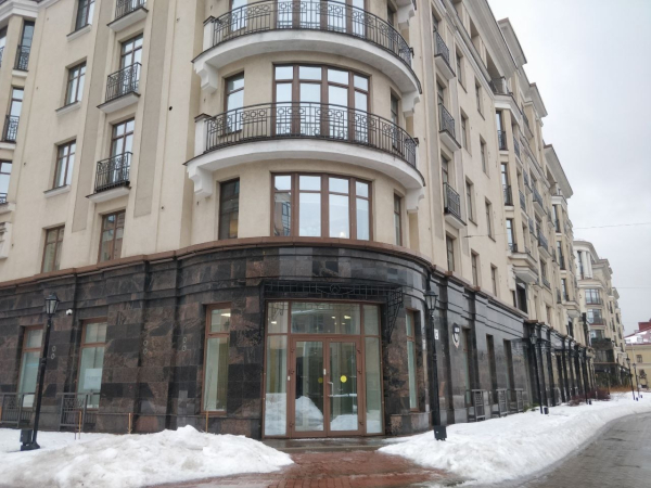 в Парадном Квартале