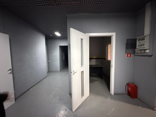 Шоссе Революции, 84